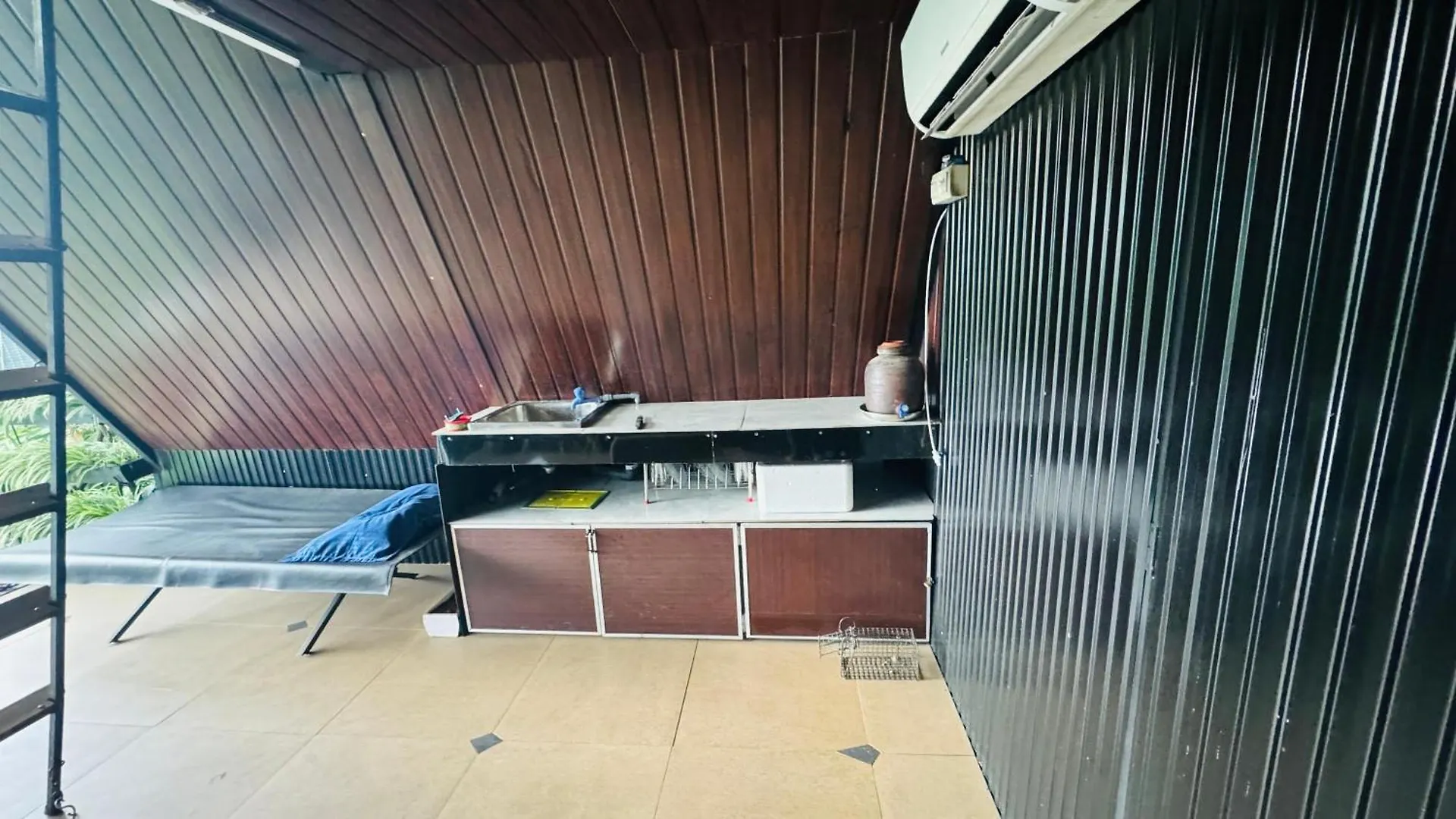 Luxury tent Camping In Adimaly Anniyar Thozu India